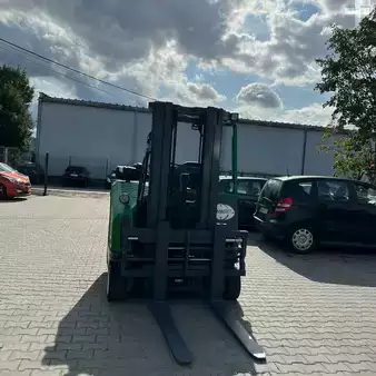 Four-way trucks 2011  Combilift [DISCOUNT-SALE] CB2500 Triplex (3)