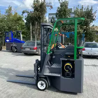 Four-way trucks 2011  Combilift [DISCOUNT-SALE] CB2500 Triplex (6)