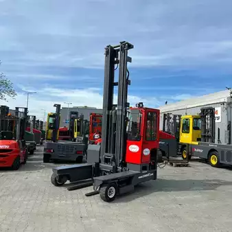 Wózki 4-kierunkowe 2005  Combilift [UltraForklifts] C4000  *9.3m Triplex (2)