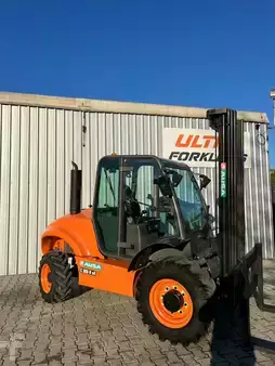 Čtyřcestný vysokozdvižný vozík 2018  Ausa [DISCOUNT-SALE] C300H 4x4 *Like New* Off Road // Kubota Engine // (4)