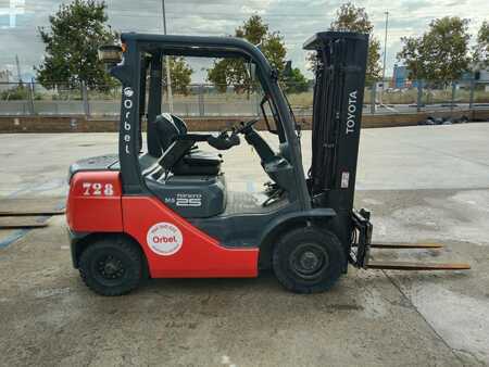 Dieseltrukki 2012  Toyota 52-8FDF25 (3)