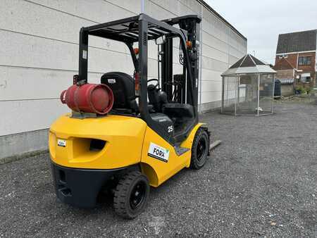 LPG VZV 2016  Komatsu FG25-16 (1)