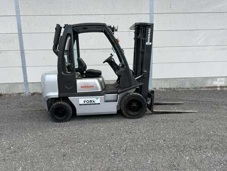Diesel Forklifts 2006  Nissan FD02A25Q (2)
