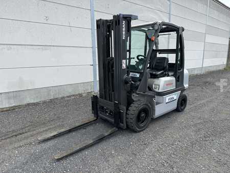 Diesel Forklifts 2006  Nissan FD02A25Q (3)