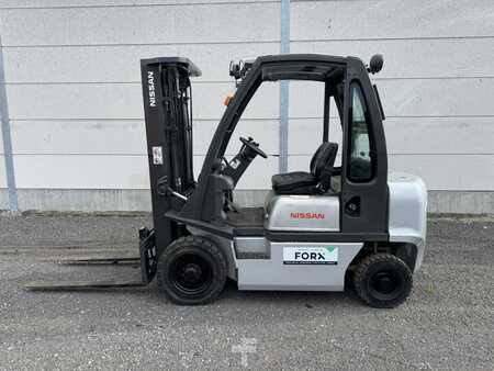 Diesel Forklifts 2006  Nissan FD02A25Q (7)