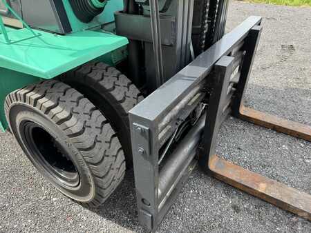 Diesel Forklifts 2003  Mitsubishi FD70 (5)