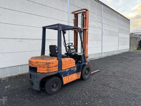 Diesel Forklifts - Toyota 5FDF25 (2)