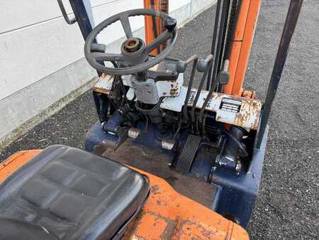 Diesel Forklifts - Toyota 5FDF25 (5)