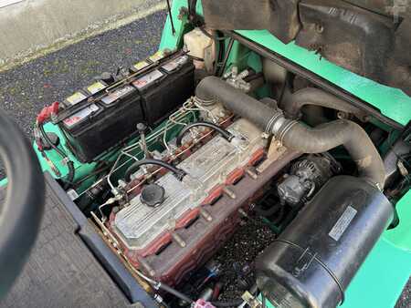 Carretilla elevadora diésel 2008  Mitsubishi FD40K (5)