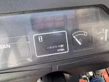 Traileri 2001  Nissan FD02A25Q (7)