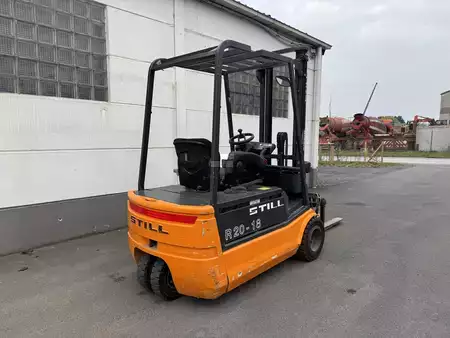 3-wiel elektrische heftrucks 2002  Still R20-18 (2)