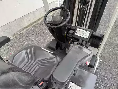 Elektromos 4 kerekű 2015  Unicarriers TX4-20 (5)
