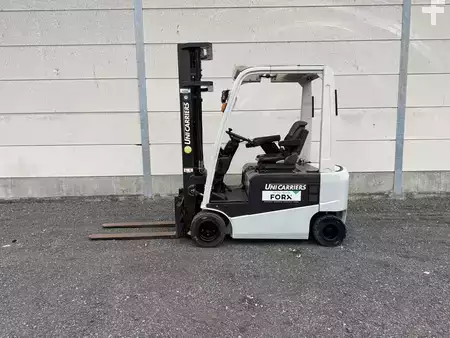 Elektromos 4 kerekű 2015  Unicarriers TX4-20 (8)