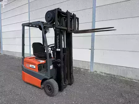 3-wiel elektrische heftrucks 2002  Toyota 6 FB12 (3)