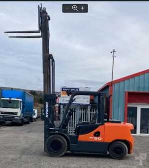 Wózki widłowe diesel 2018  Doosan  D50SC-7 (2)