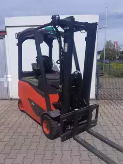 Elektro 4 Rad 2020  Linde Baureihe 386-02 Gabelstapler E12 bis E20 (1)