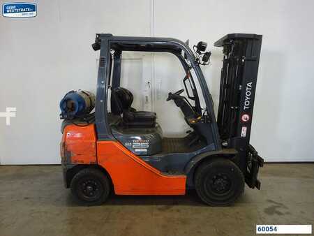 LPG Forklifts 2015  Toyota 02-8FGF25 (2)