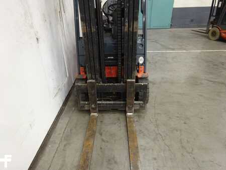 Sähkö - 3 pyör 2012  Toyota 8FBET16 (3)