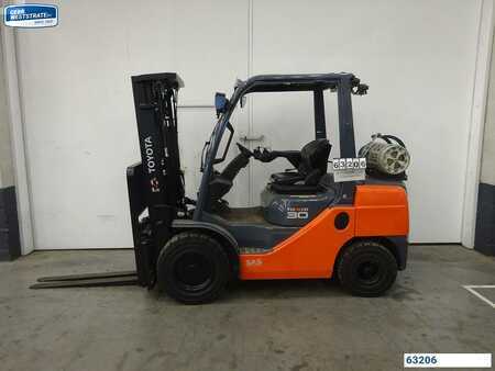 Propane Forklifts 2019  Toyota 02-8FGF30 (1)