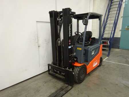 Sähkö - 4 pyör 2023  Toyota 9FBM25T (2)