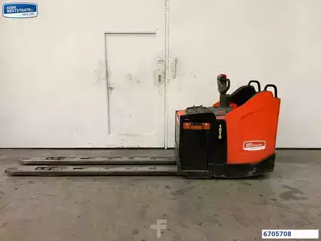 Porta-paletes elétrico 2019  BT LPE250 (1)