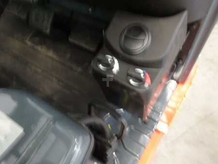 Eléctrico - 3 rodas 2025  Toyota 8FBE16T (7)