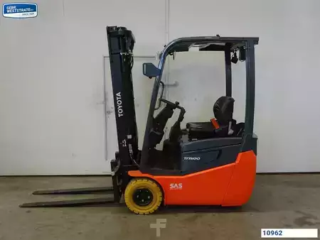 Elektryczne 3-kołowe 2024  Toyota 8FBES15T (1)