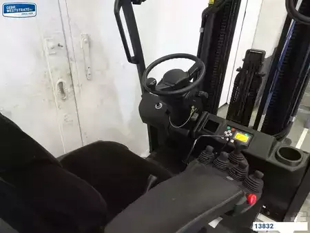 Elektro čtyřkolový VZV 2021  Toyota 8FBMT30 (6)
