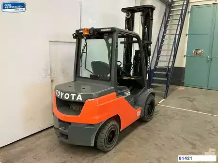 Dieseltrukki 2021  Toyota 8FDF30 (4)