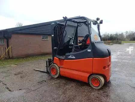 Carrelli elettrici 4 ruote 2008  Linde E30s-02 (7)