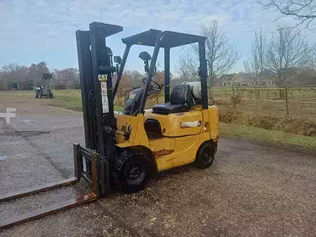 Gázüzemű targoncák 2001  CAT Lift Trucks GP18K (8)
