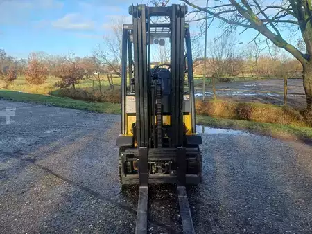Gas gaffeltruck 2011  Yale glp16vx (6)