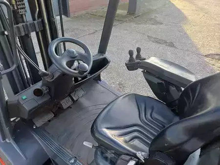 Diesel gaffeltruck 2008  Linde h35d (9)