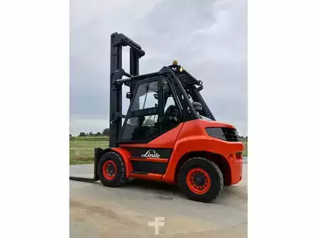 Dízel targoncák 2009  Linde h70d (3)