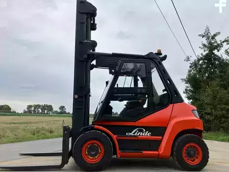 Dízel targoncák 2009  Linde h70d (6)