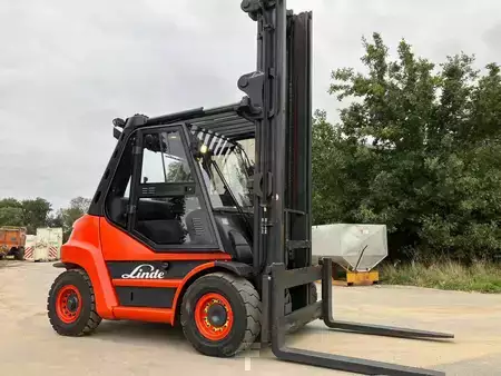 Dízel targoncák 2009  Linde h70d (8)