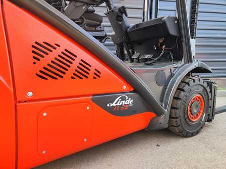 LPG Forklifts 2014  Linde H25-02 (12)