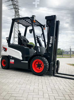 Diesel heftrucks 2024  Bobcat D25NXS (2)