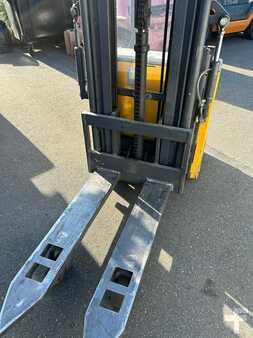 Stacker pedestre 2011  Atlet PSH160SDTFVH435 (5)