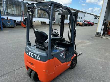 Elektro tříkolové VZV 2012  Toyota 8FBET15 (2)