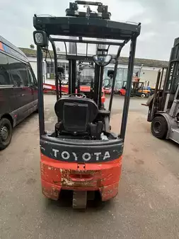 El truck - 3 hjulet 2012  Toyota 7FBEST10 (3)