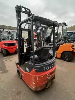 El truck - 3 hjulet 2012  Toyota 7FBEST10 (5)