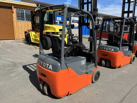 3-wiel elektrische heftrucks 2014  Toyota 8FBET16 (2)