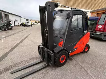 Dieselstapler  Linde H30D-02 (1)