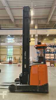 Reach Trucks 2010  BT RRE200 (4)