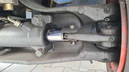 Treibgasstapler 2015  Linde H30T (12)