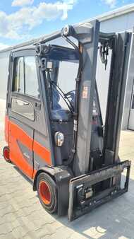 Carrelli elettrici 4 ruote 2016  Linde H35HL (2)