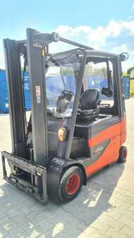 Carrelli elettrici 4 ruote 2016  Linde H35HL (6)