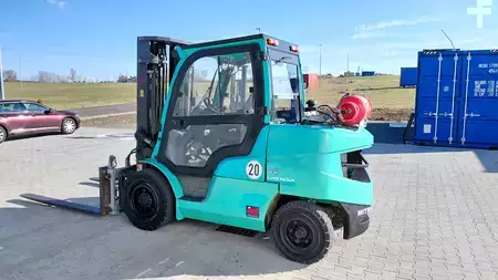 LPG heftrucks 2015  Mitsubishi FG45NT (3)