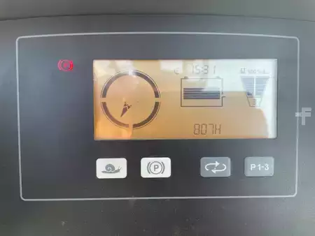 Schubmaststapler 2008  Jungheinrich ETV320 (4)